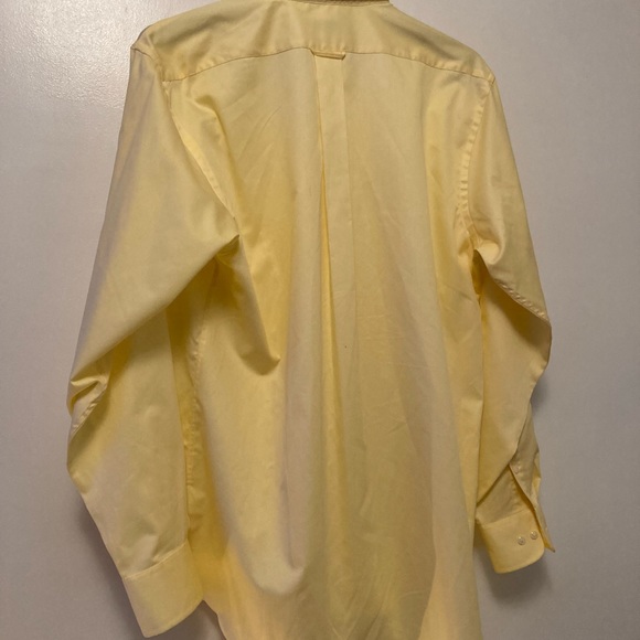 IZOD Yellow Button Down Dress Shirt Regular Fit Size 15.5 34/35 Like New - Picture 14 of 16